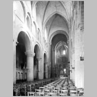 Nef vers le choeur, Photo Felix Martin-Sabon, culture.gouv.fr.jpg